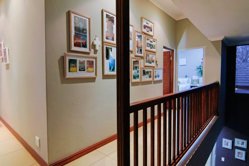 5 Bedroom Property for Sale in Copperleaf Estate Gauteng