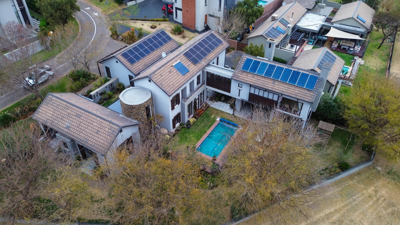 5 Bedroom Property for Sale in Copperleaf Estate Gauteng