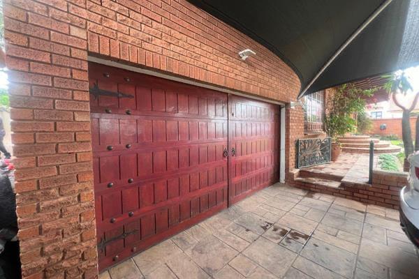6 Bedroom Property for Sale in Amandasig Gauteng