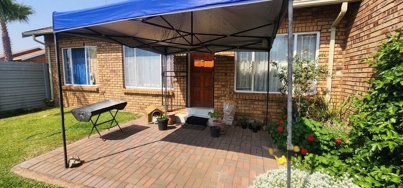 2 Bedroom Property for Sale in Ninapark Gauteng