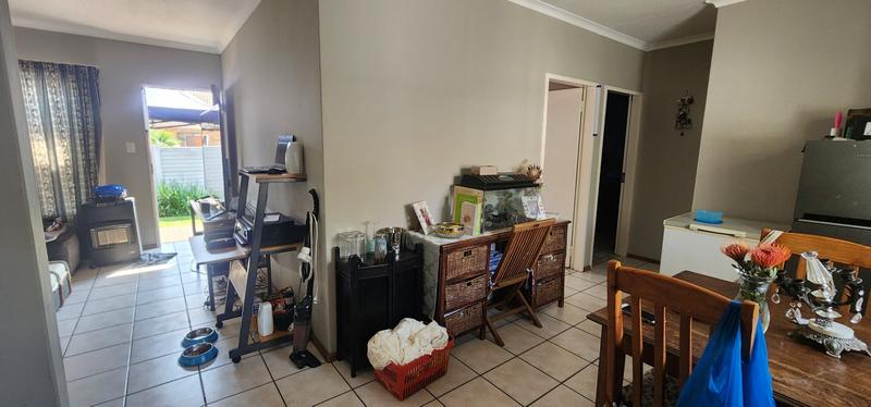 2 Bedroom Property for Sale in Ninapark Gauteng