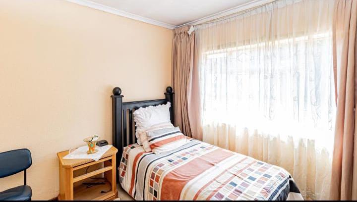 4 Bedroom Property for Sale in Spruit View Gauteng