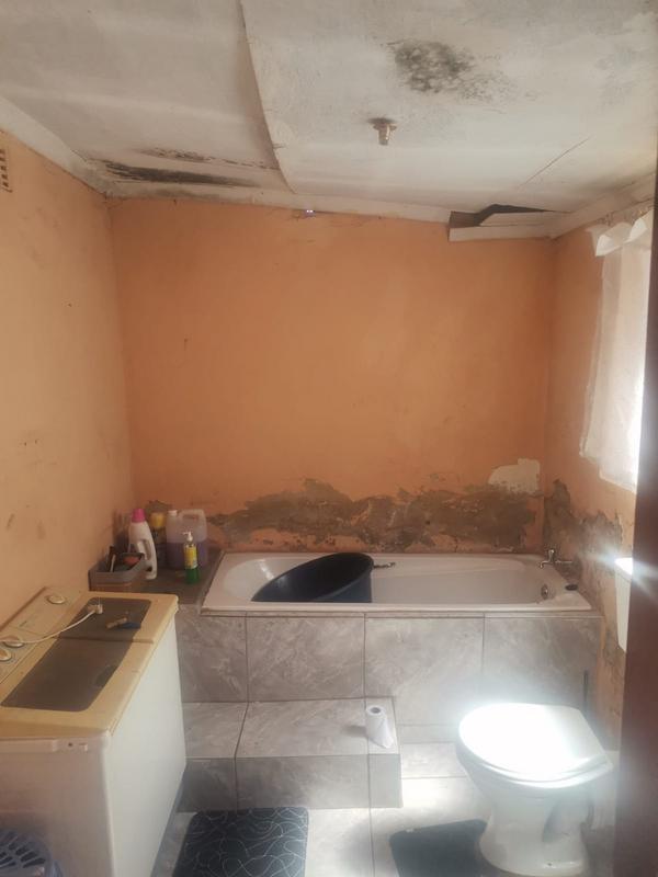 3 Bedroom Property for Sale in Nhlapo Gauteng