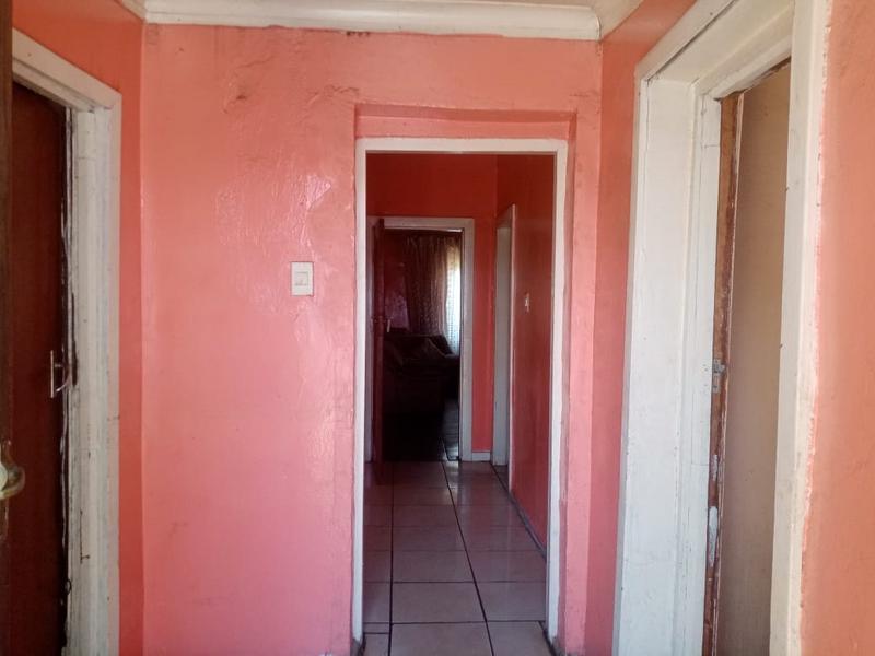 3 Bedroom Property for Sale in Nhlapo Gauteng