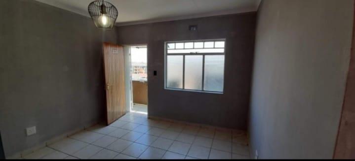 2 Bedroom Property for Sale in Fleurhof Gauteng