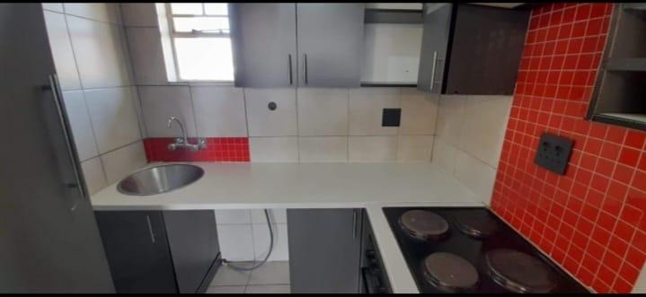 2 Bedroom Property for Sale in Fleurhof Gauteng