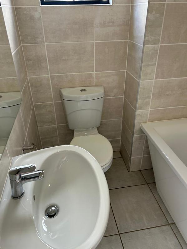 To Let 2 Bedroom Property for Rent in Witfield Gauteng