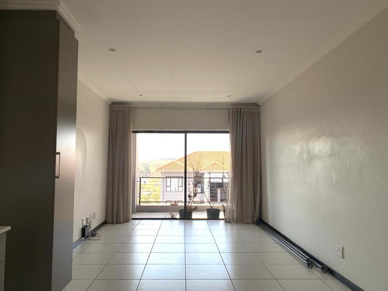 To Let 2 Bedroom Property for Rent in Lonehill Gauteng
