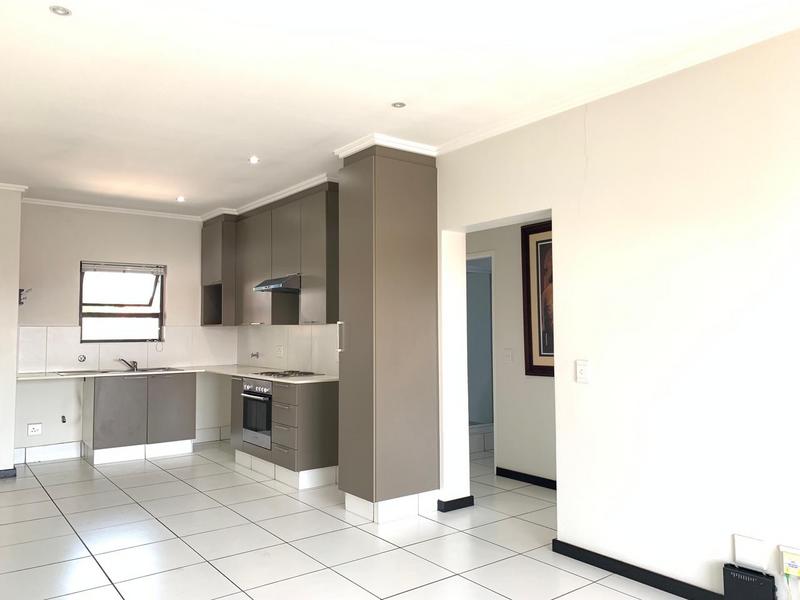 To Let 2 Bedroom Property for Rent in Lonehill Gauteng