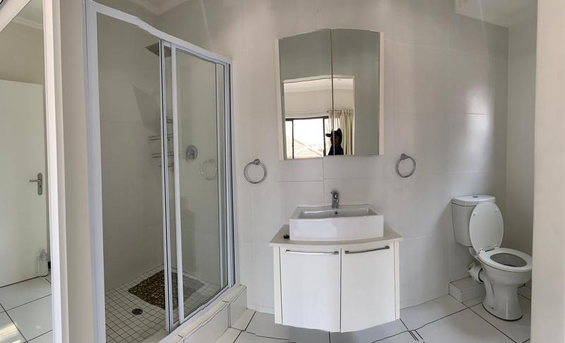 To Let 2 Bedroom Property for Rent in Lonehill Gauteng
