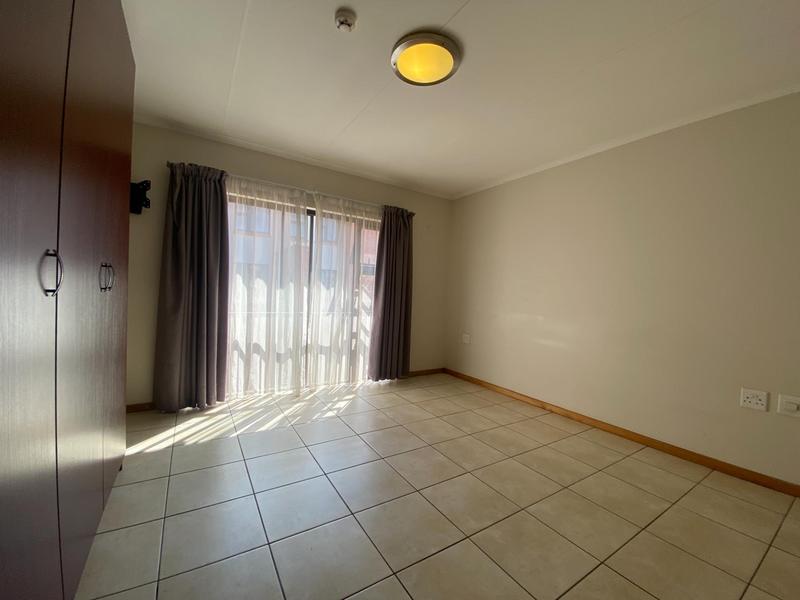 1 Bedroom Property for Sale in Douglasdale Gauteng