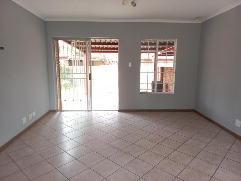 To Let 2 Bedroom Property for Rent in Highveld Gauteng