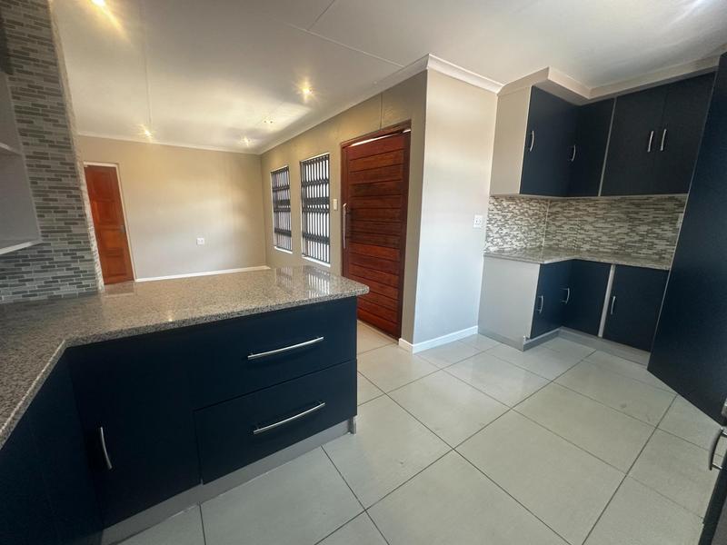3 Bedroom Property for Sale in Elandspoort Gauteng