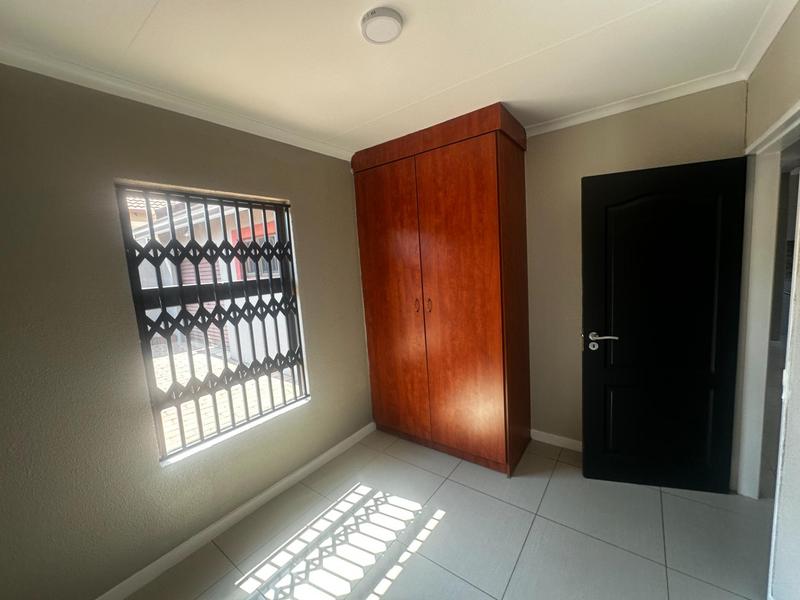 3 Bedroom Property for Sale in Elandspoort Gauteng