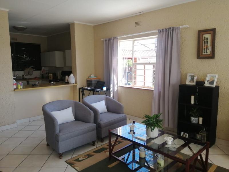 2 Bedroom Property for Sale in Windsor Gauteng