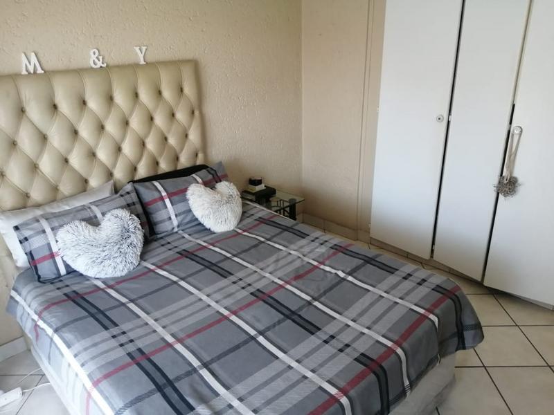 2 Bedroom Property for Sale in Windsor Gauteng