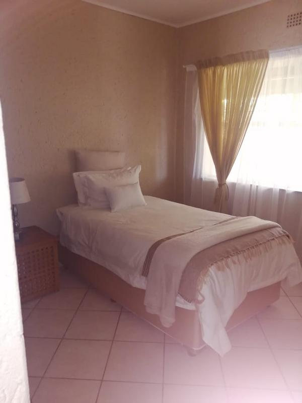 2 Bedroom Property for Sale in Windsor Gauteng