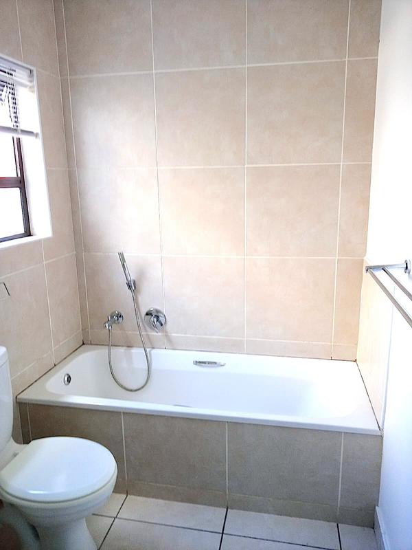 To Let 1 Bedroom Property for Rent in Craigavon Gauteng