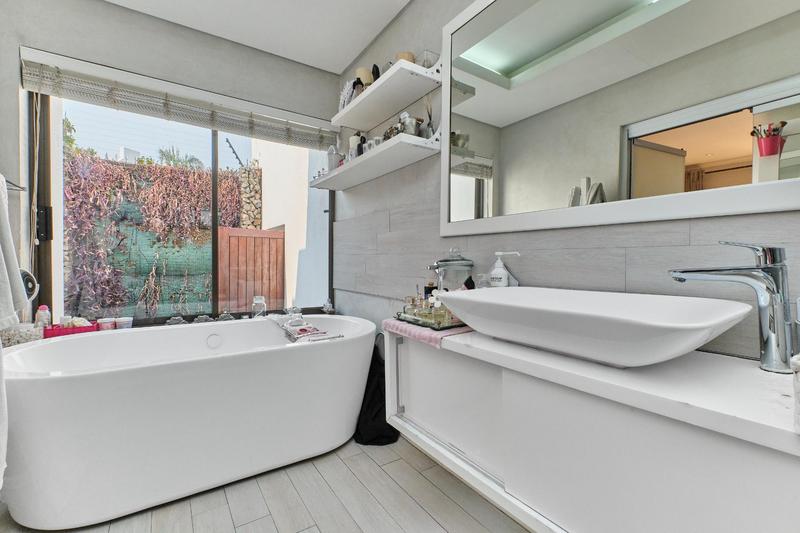 3 Bedroom Property for Sale in Strathavon Gauteng