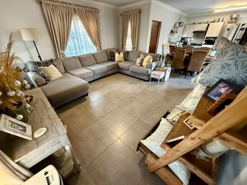 3 Bedroom Property for Sale in Thatchfield Gauteng