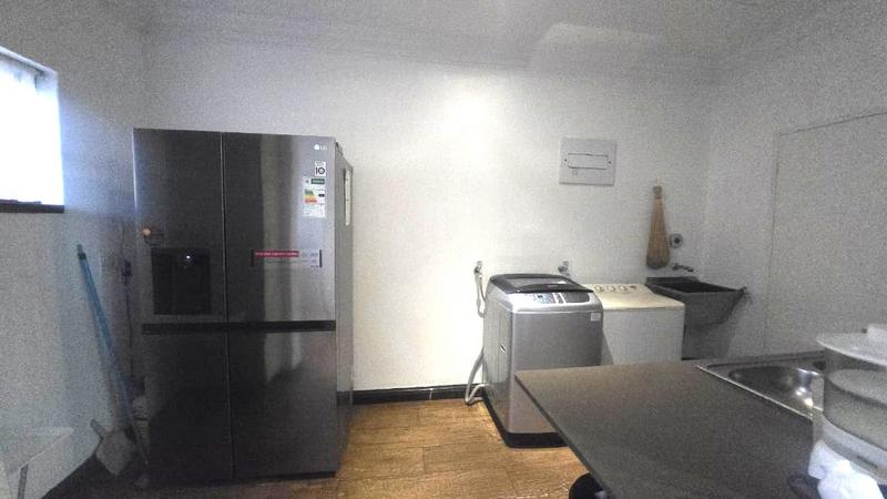 5 Bedroom Property for Sale in Ninapark Gauteng