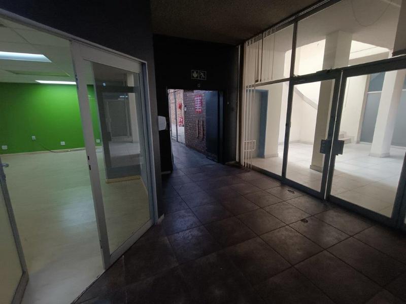 To Let commercial Property for Rent in Randjespark Gauteng