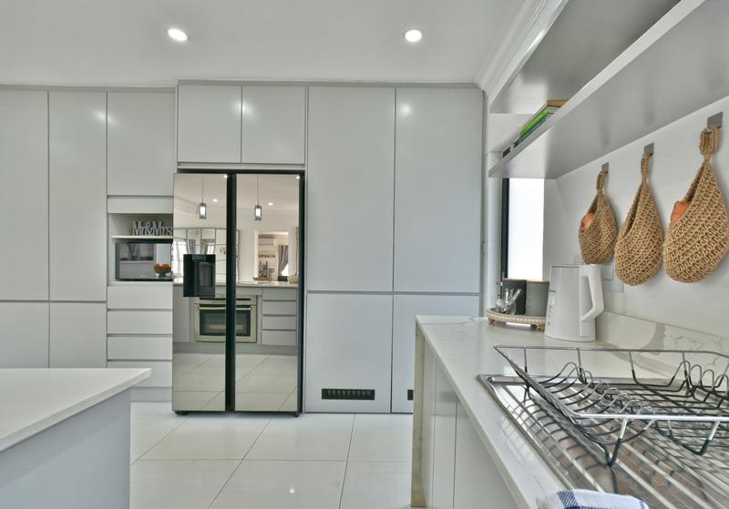 3 Bedroom Property for Sale in Farrarmere Gauteng