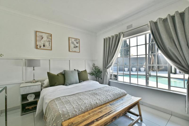 3 Bedroom Property for Sale in Farrarmere Gauteng