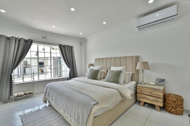 3 Bedroom Property for Sale in Farrarmere Gauteng