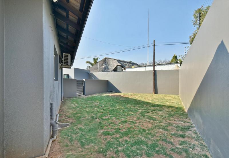 3 Bedroom Property for Sale in Farrarmere Gauteng
