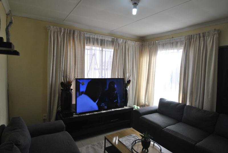 3 Bedroom Property for Sale in Dawn Park Gauteng