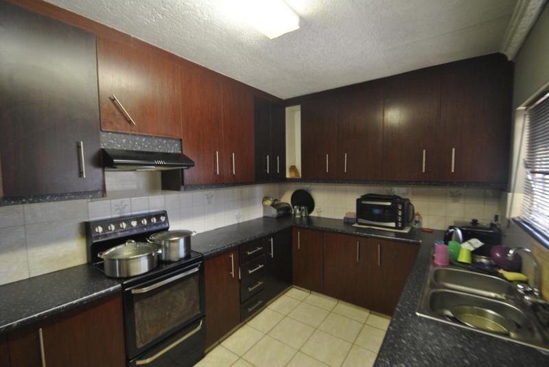 3 Bedroom Property for Sale in Dawn Park Gauteng