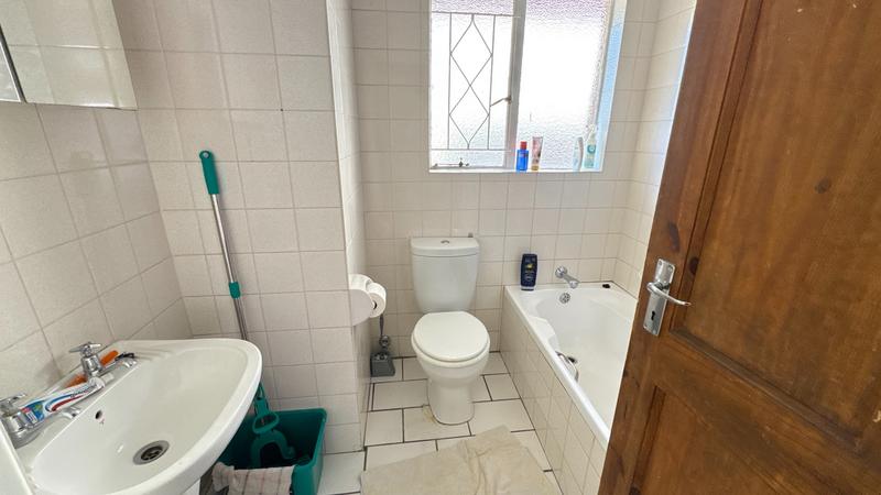2 Bedroom Property for Sale in Helderkruin Gauteng