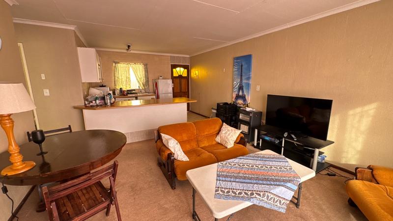 2 Bedroom Property for Sale in Helderkruin Gauteng