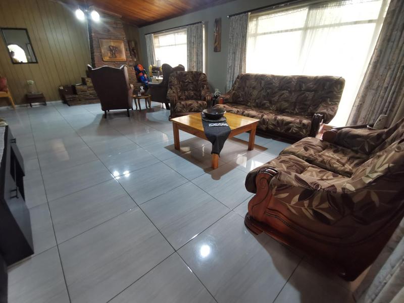 4 Bedroom Property for Sale in Meyerton Central Gauteng