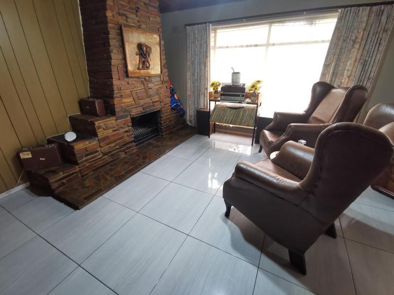 4 Bedroom Property for Sale in Meyerton Central Gauteng