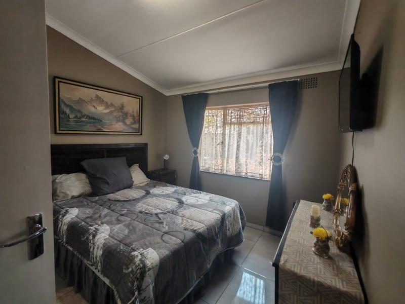 4 Bedroom Property for Sale in Meyerton Central Gauteng