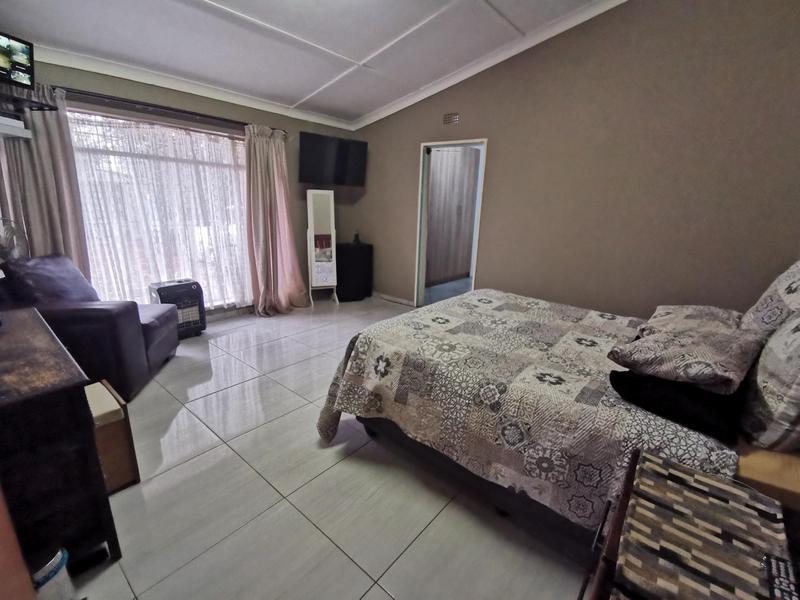 4 Bedroom Property for Sale in Meyerton Central Gauteng