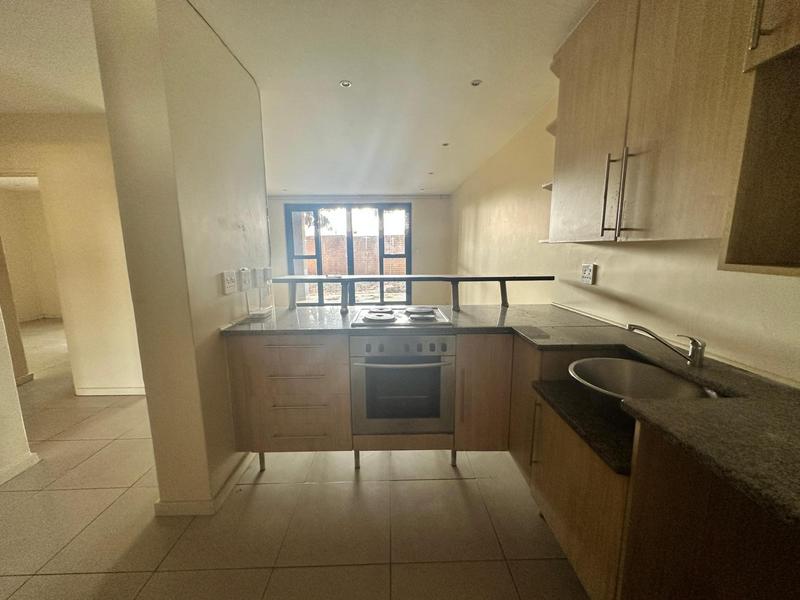 To Let 2 Bedroom Property for Rent in Rooihuiskraal North Gauteng