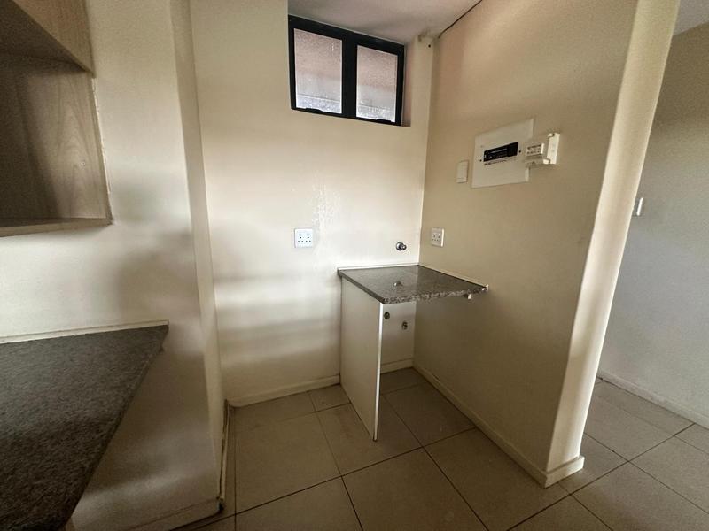 To Let 2 Bedroom Property for Rent in Rooihuiskraal North Gauteng