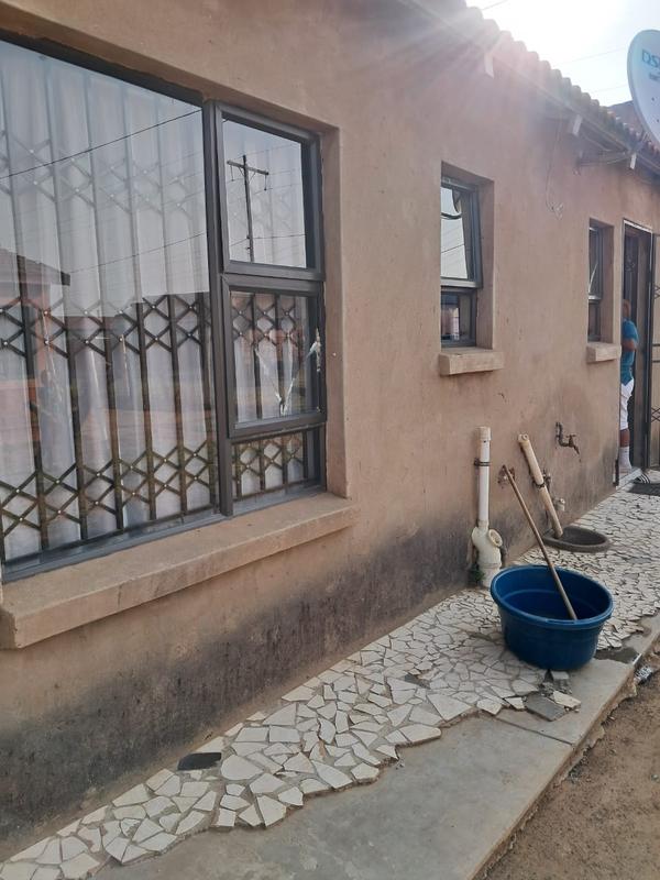 2 Bedroom Property for Sale in Duduza Gauteng