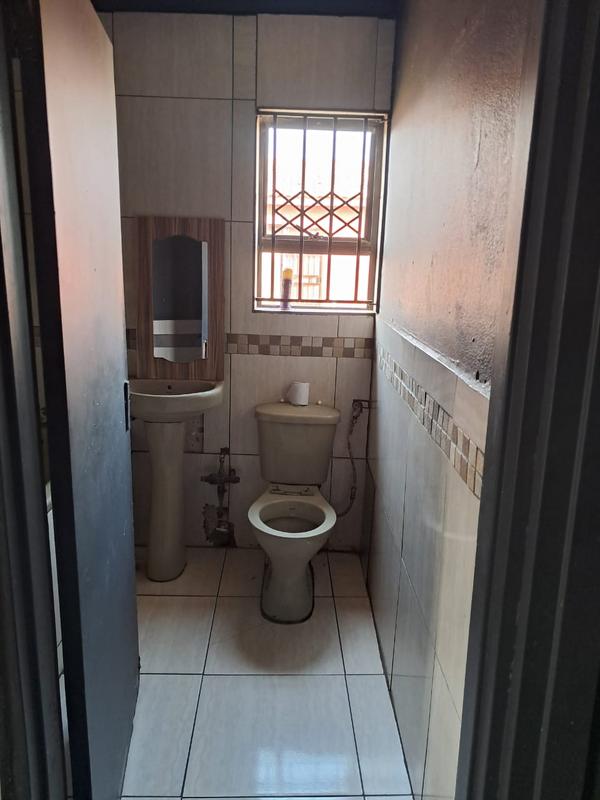 2 Bedroom Property for Sale in Duduza Gauteng
