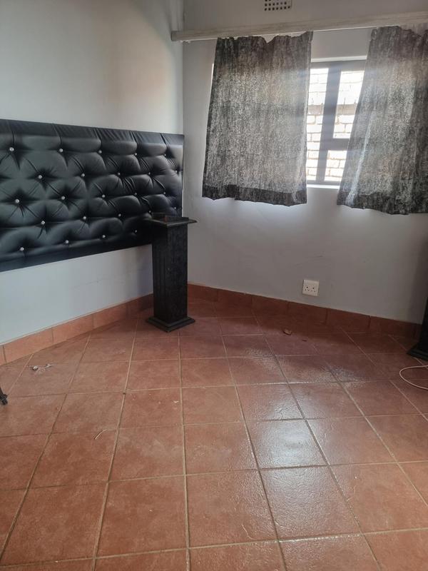 To Let 1 Bedroom Property for Rent in Bedfordview Gauteng