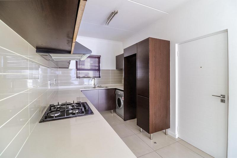 To Let 2 Bedroom Property for Rent in Greenstone Hill Gauteng