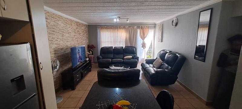 3 Bedroom Property for Sale in Ravenswood Gauteng