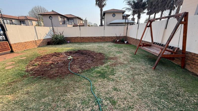 To Let 4 Bedroom Property for Rent in Kenleaf Gauteng