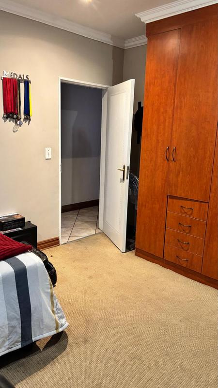 To Let 4 Bedroom Property for Rent in Kenleaf Gauteng