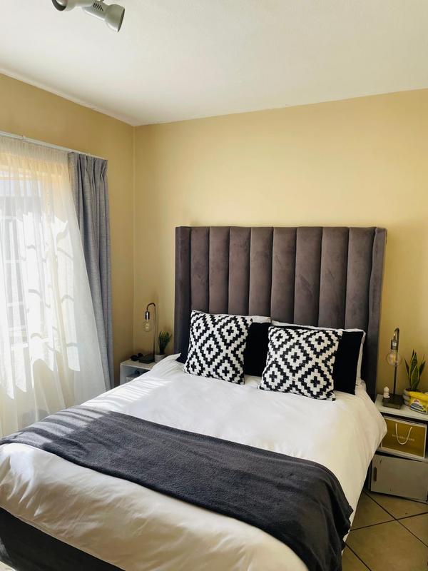 To Let 2 Bedroom Property for Rent in Stone Ridge Gauteng