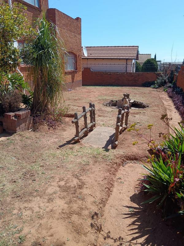 22 Bedroom Property for Sale in Hospital View Gauteng