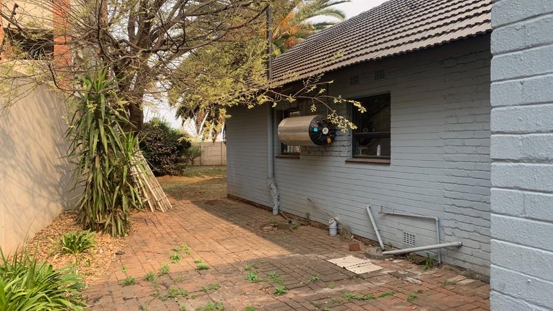 To Let 3 Bedroom Property for Rent in Birch Acres Gauteng